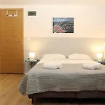 Apartman Pucee Downtown Póla