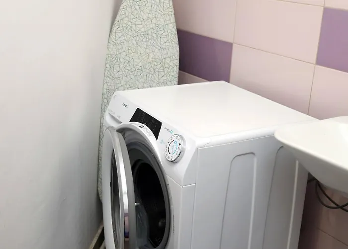 Pucee Downtown פולה