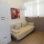 Pucee Downtown Apartmán *