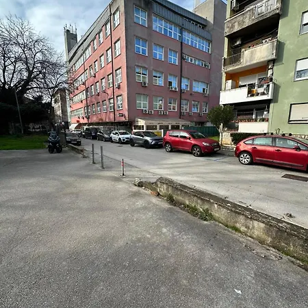 Apartman Pucee Downtown *