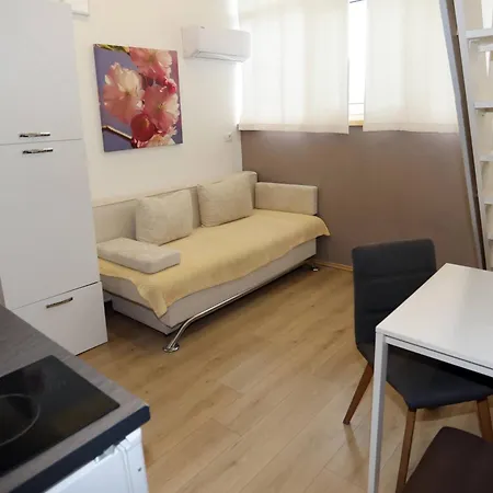 Pucee Downtown Apartment *