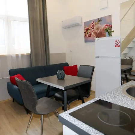 Pucee Downtown * Pula