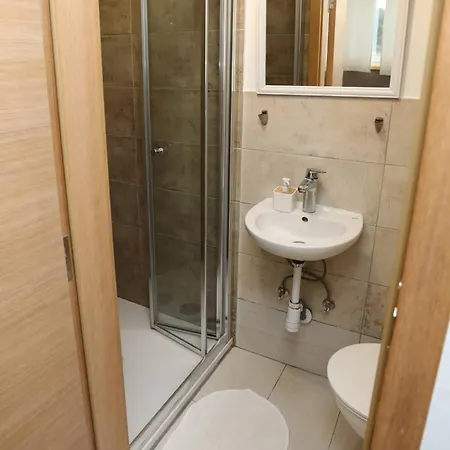 Pucee Downtown Apartman *