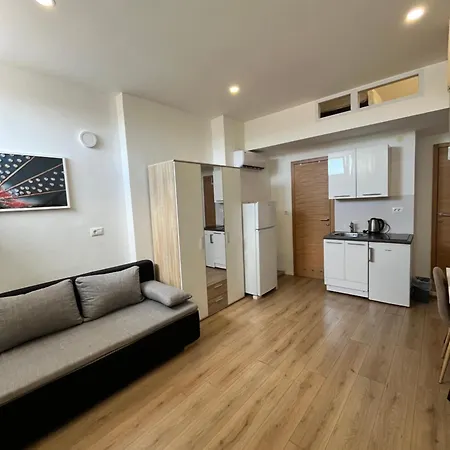 Pucee Downtown Apartman Póla